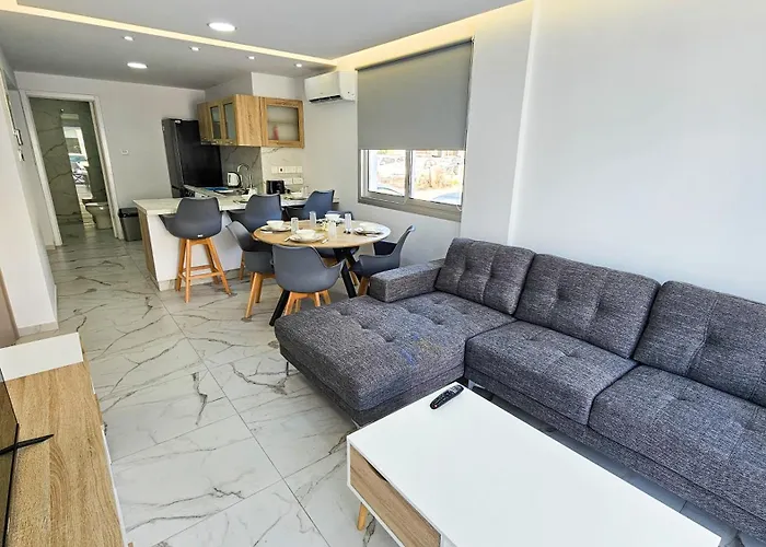 Urban Comfort Apartment