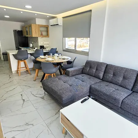 Urban Comfort Apartment Larnaca Exterior photo